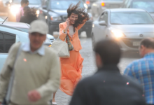 Штормовое предупреждение на понедельник объявлено почти по всему Казахстану