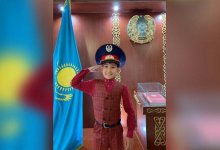 Мечту девятилетнего мальчика исполнил начальник полиции Шымкента