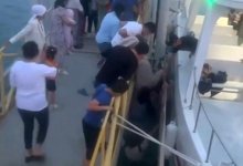 Катер чуть не задавил упавшего в воду ребенка в Актау