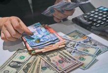 Курс доллара вырос сразу на 10 тенге