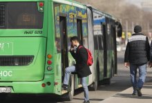 Автобусы Алматы выбиваются из графика из-за нехватки АЗС