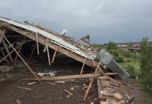 Кровлю трех школ и около сорока домов снесло ветром в Акмолинской области