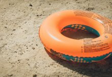 Какое наказание грозит женщине, порезавшей павлодарку на пляже?