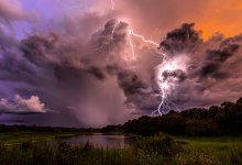 Гроза и туман: штормовое предупреждение объявлено в Алматы и восьми областях