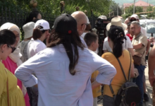 Поровну не значит справедливо: распределением грантов между казахскими и русскими классами в НИШ недовольны родители в Алматы