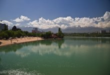 Алматинцев просят воздержаться от купания в Сайране из-за опасных микроорганизмов