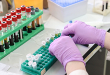 Коронавирус выявили у 330 казахстанцев за сутки