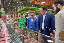 Аманатовцы проинспектировали цены на социально значимые товары в Алматы