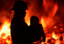 В Атырау из горящей квартиры спасли четверых детей