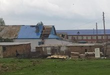 Сильный ветер сорвал крыши восьми домов в Акмолинской области