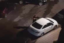 Вооруженный мужчина ходил по району Алматы