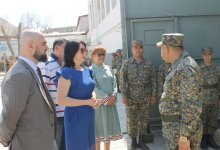 Депутат Мажилиса встретилась с военнослужащими