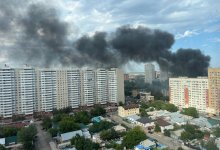 Частный дом горит в спальном районе Нур-Султана