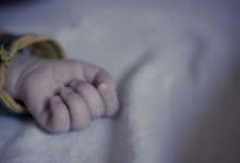 Шесть опухолей размером с яблоко удалили годовалому малышу в Атырау