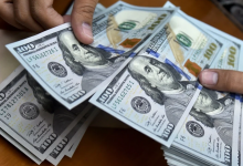 Тенге начал неделю с укрепления