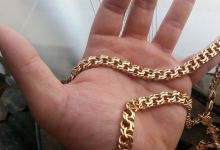 Мужчина напал на женщину в столице из-за золотой цепочки