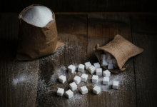 Карашукеев раскритиковал акиматы за низкие цены на сахар