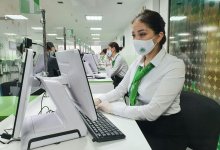 Впервые за пять лет сотрудникам ЦОНов повысили зарплату на 50% за год