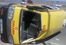 Машина скорой помощи опрокинулась в Шымкенте после ДТП