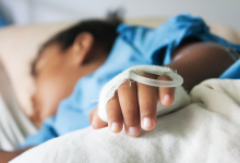 10-летнего мальчика в Алматы парализовало после падения с велосипеда