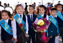 Как получить помощь на сборы ребенка в столице?