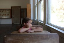 Cдержать цены на школьную форму и канцтовары поручил Алихан Смаилов