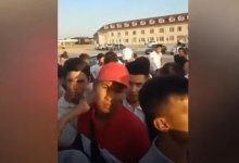 Люди ночуют в АвтоЦОНе Шымкента для сдачи экзаменов