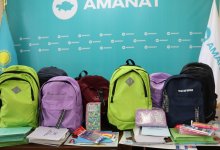 Члены партии AMANAT помогли собраться к школе более 42 тысячам детей