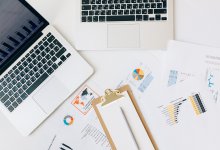 В Шымкенте IT-специалист школы украл 200 ноутбуков, чтобы отдать долги за ставки