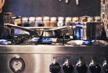 Москвич пытался повторить кулинарный прием из TikTok и взорвал квартиру