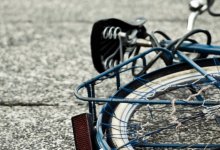 Велосипедистка попала под грузовик в Шымкенте