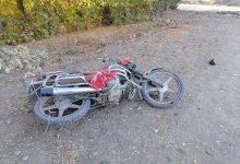 14-летний мальчик на мотоцикле насмерть разбился в Жетысуской области