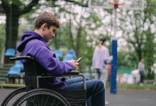 Миллионы бюджетных средств украли на лечении лиц с инвалидностью в Карагандинской области