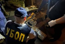 Сделку по незаконной продаже оружия пресекли в Алматы (ВИДЕО)