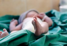 Женщина приняла роды у сестры на трассе в Павлодарской области