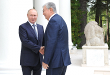 В середине октября Путин собирается приехать в Астану – СМИ