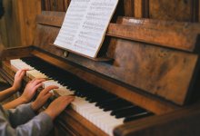 "Живут по понятиям": алматинка пожаловалась на дедовщину в интернате при музыкальной школе