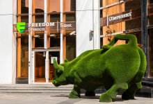 Казахстанский банк больше не будет обслуживать россиян бесплатно