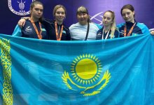 Казахстанские шпажистки завоевали "серебро" в Кувейте