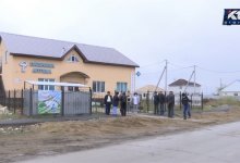 "Шаговая доступность": жители пригорода Уральска проезжают 22 остановки до поликлиники