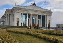 Столичный театр незаконно заключил договор на 25 млн для обслуживания лифтов