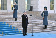 Президент принял участие в церемонии поднятия государственного флага