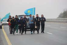 Военный пробежал 350 км за двое суток и попал в Книгу рекордов Казахстана