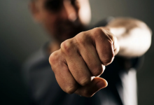 Из-за 40 тысяч мужчине сломали 15 ребер в Талдыкоргане