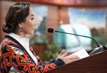 Каракат Абден выступила в поддержку казахстанских дизайнеров