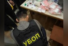 У парня с девушкой обнаружили 49 свертков синтетики в Мангистау