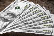 Доллар подорожал на торгах в Казахстане