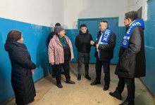 Ауесбаев провел агитвстречу с жителями столичного общежития