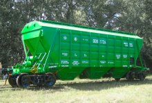 В вагонах-цементовозах приходится экспортировать зерно из Казахстана