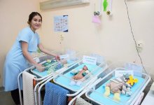 Новорожденных тройняшек назвали в честь Токаева в столице